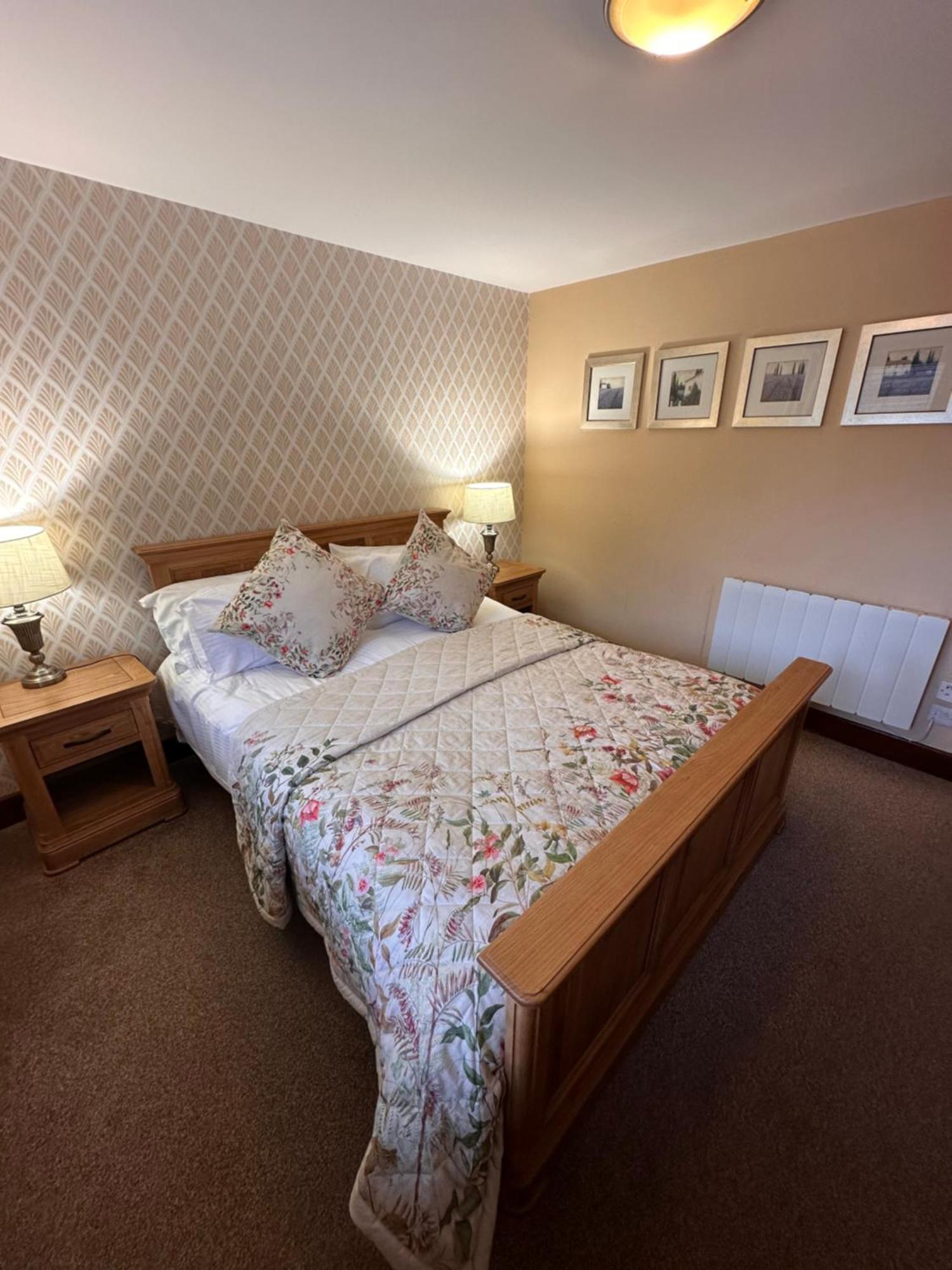 Bed and Breakfast The Auld Kirk Ballater Esterno foto