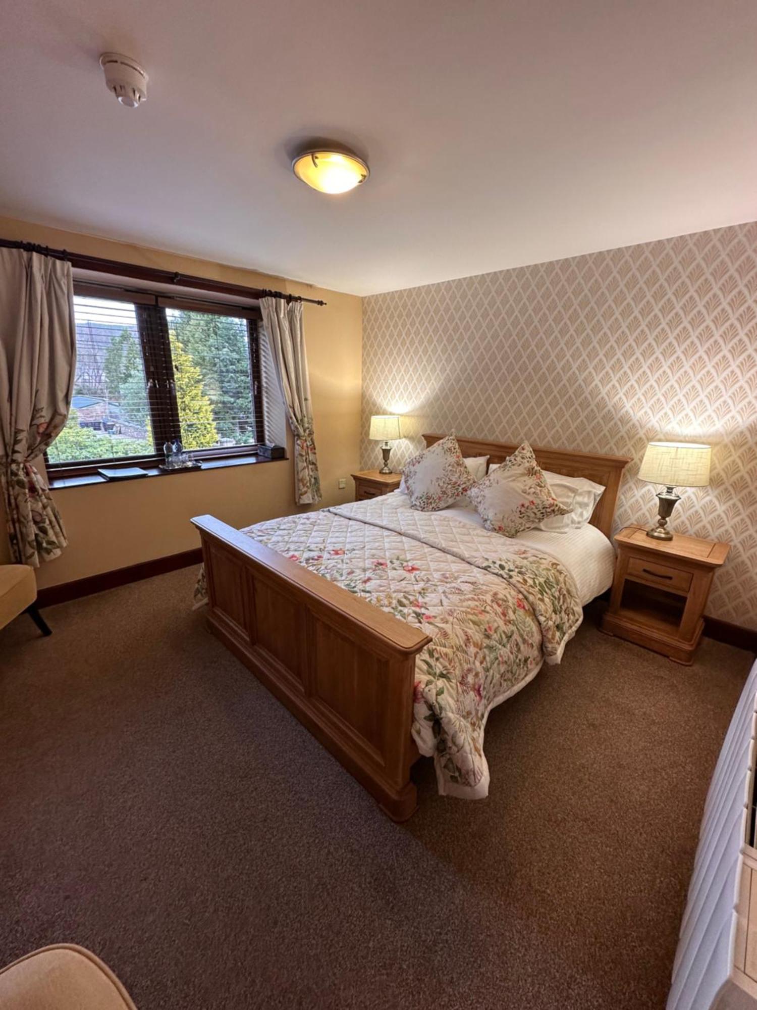 Bed and Breakfast The Auld Kirk Ballater Esterno foto